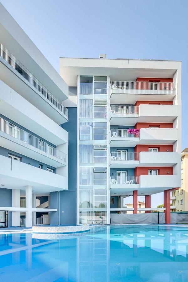 Apartaments Suites Ambassador กาออร์เล ภายนอก รูปภาพ